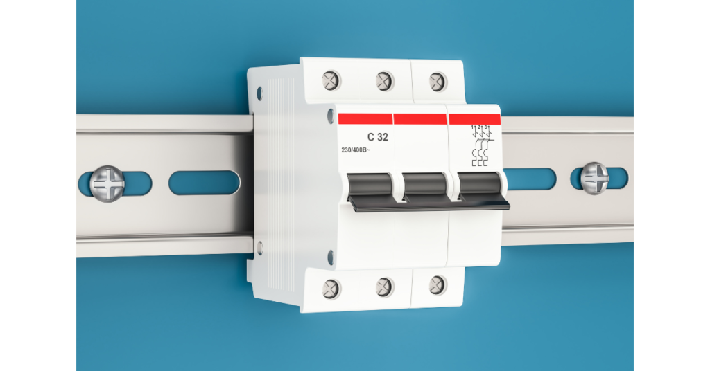 MCB Listrik: Pelindung Utama Mesin Industri dari Bahaya Arus Lebih